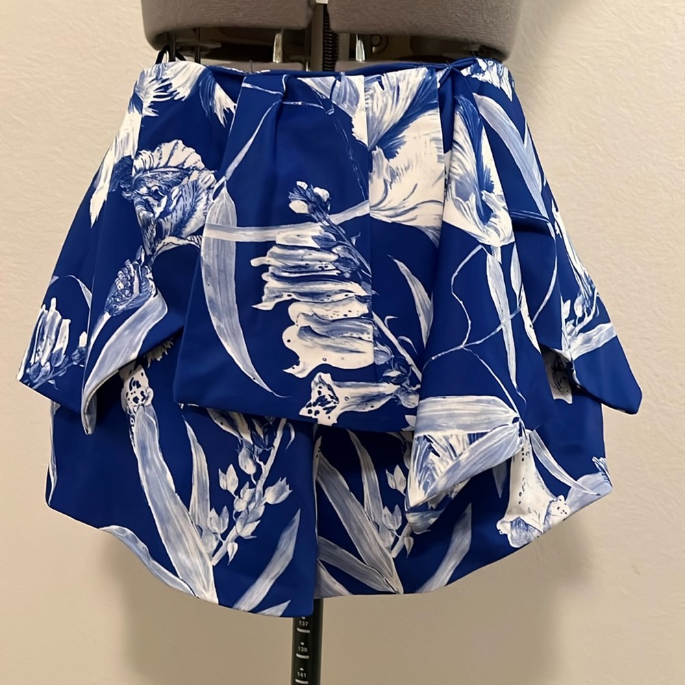 Stylestalker Jasmine Blue Floral Print Skort